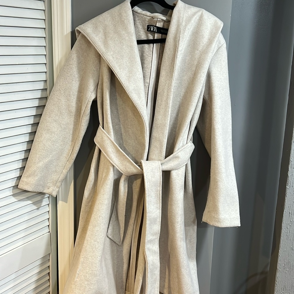 Zara Hooded Wrap Coat Light Beige Long Sleeve Thick Quality Women's Size Small